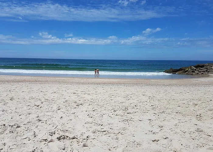 Facing The Sea *